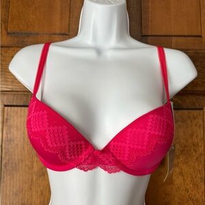 NWT Calvin Klein Hot Pink Push Up Bra 34B
